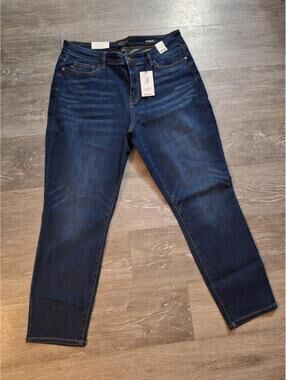 Judy Blue Women PLUS 15/32W Boyfriend Fit Dark Wash Mid Rise Jeans, NWT